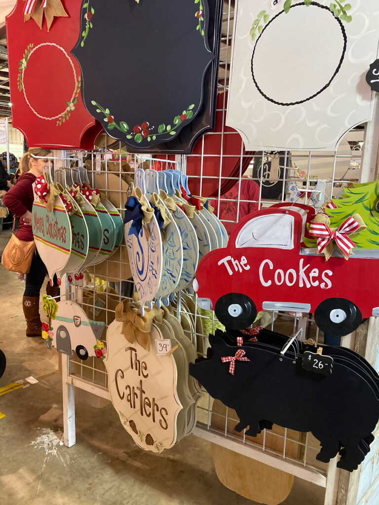 Visitors Calico Arts & Crafts Shows